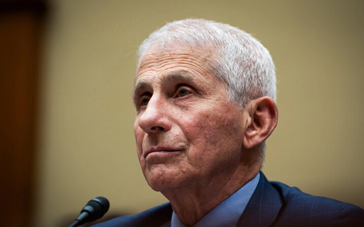 El Dr. Anthony Fauci testifica ante el Subcomité Selecto sobre la Pandemia de Coronavirus de la Cámara de Representantes de EE.UU., en Washington, el 3 de junio de 2024. (Madalina Vasiliu/The Epoch Times)