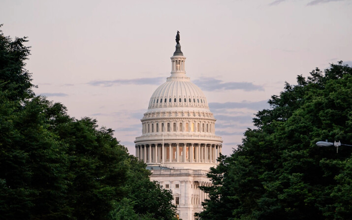 El edificio del Capitolio de EE.UU. al atardecer, en Washington, el 3 de junio de 2024. (Madalina Vasiliu/The Epoch Times)