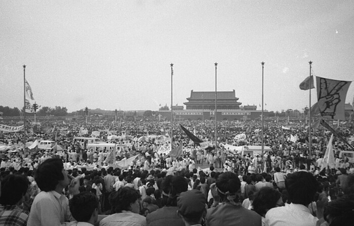 Millones de chinos acudieron a la Plaza de Tiananmen para apoyar las protestas estudiantiles a favor de la democracia en Beijing en 1989. (Cortesía de Ma Jian)