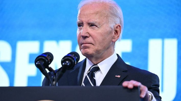 El presidente de Estados Unidos, Joe Biden, habla sobre la seguridad de las armas de fuego en la Universidad Gun Sense de Everytown en el Washington Hilton en Washington, DC, el 11 de junio de 2024. (SAUL LOEB/AFP vía Getty Images)
