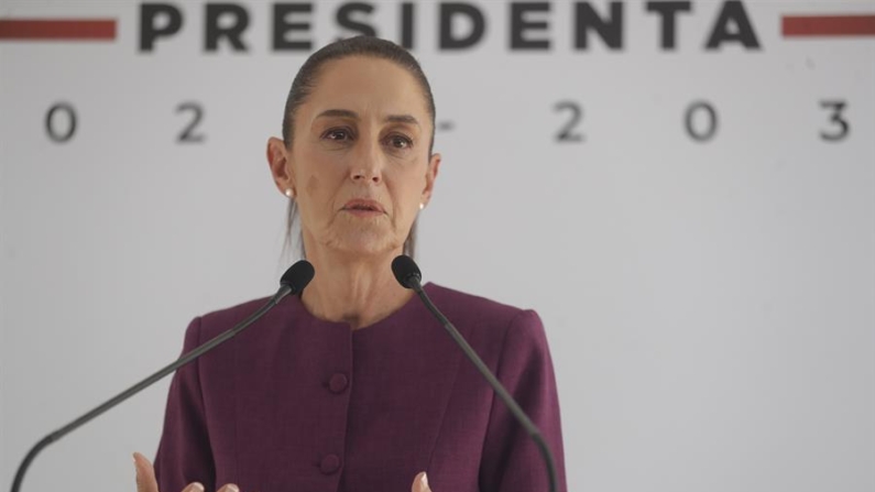 La presidenta electa de México, Claudia Sheinbaum, habla durante una conferencia de prensa este martes 11 de junio de 2024 en su casa de transición, en la Ciudad de México (México). EFE/ Isaac Esquivel