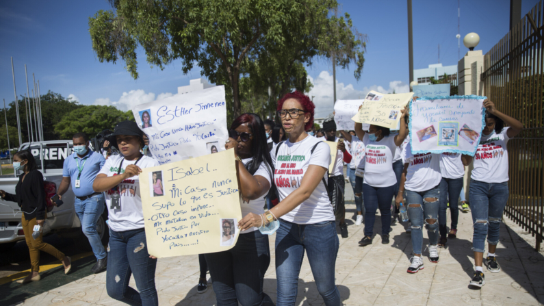 Imagen de archivo de una protesta en Santo Domingo, el 24 de octubre de 2020 reclamando justicia. (Foto de Erika SANTELICES / AFP) (Foto de ERIKA SANTELICES/afp/AFP via Getty Images)