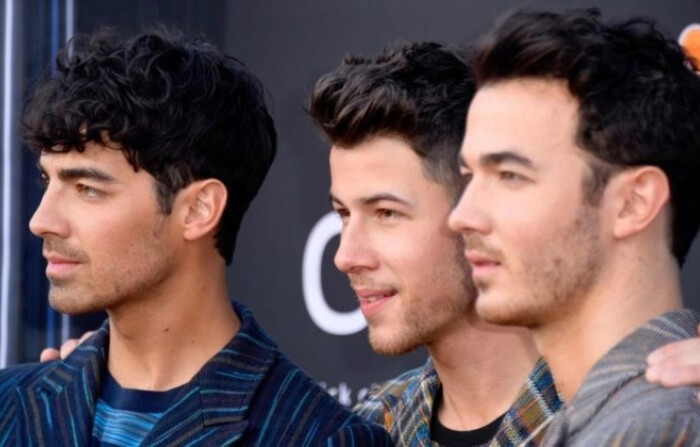 (I-D) Joe Jonas, Nick Jonas y Kevin Jonas asisten a los Billboard Music Awards 2019 en el MGM Grand Garden Arena en Las Vegas el 1 de mayo de 2019. (Frazer Harrison/Getty Images)