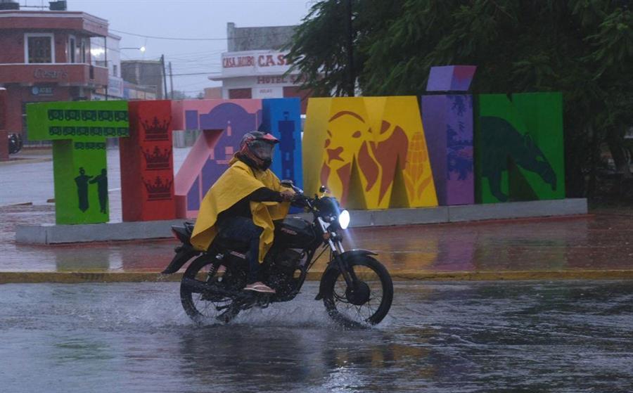 La tormenta tropical Sara se forma cerca del sureste de México y Centroamérica