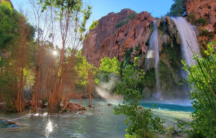 Mooney Falls en la reserva Havasupai a las afueras del pueblo de Supai, Arizona, el 19 de mayo de 2024. (Randy Shannon vía AP)