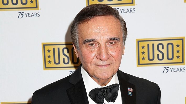 Tony Lo Bianco asiste a la USO 75th Anniversary Armed Forces Gala & Gold Medal Dinner en el Marriott Marquis Times Square de Nueva York el 13 de diciembre de 2016. (Thos Robinson/Getty Images para USO of Metropolitan New York)