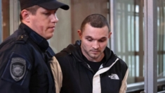 Soldado estadounidense declara ante una corte rusa que no amenazó con matar a su novia