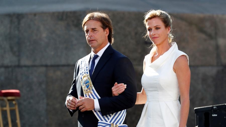 Foto del presidente de Uruguay, Luis Lacalle Pou, y su ahora exesposa Lorena Ponce de León. EFE/ Sebastiao Moreira
