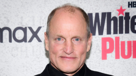 Woody Harrelson tiene accidente de moto y agradece a su amigo Ted Danson por «acudir al rescate»