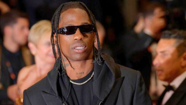 Travis Scott asiste a la alfombra roja de "The Idol" durante el 76º festival de cine anual de Cannes en el Palais des Festivals de Cannes, Francia, el 22 de mayo de 2023. (Kristy Sparow/Getty Images)