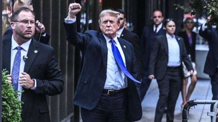 El expresidente Donald Trump llega a la Torre Trump en la Ciudad de Nueva York, el 30 de mayo de 2024. (Stephanie Keith/Getty Images)