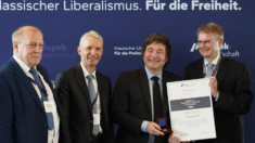 Javier Milei recibe en Alemania la medalla Hayek