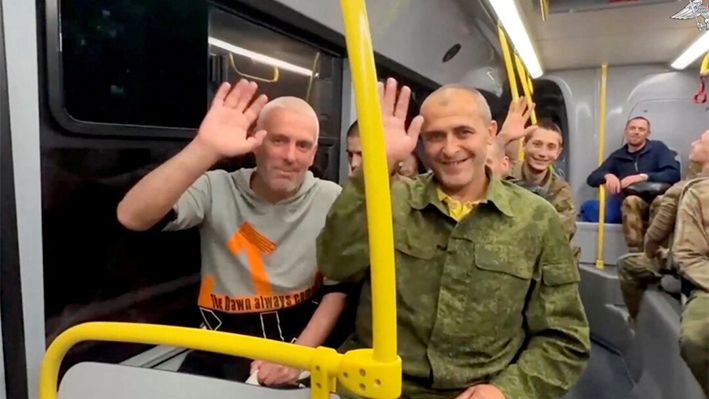 Rusia y Ucrania devuelven 90 prisioneros de guerra