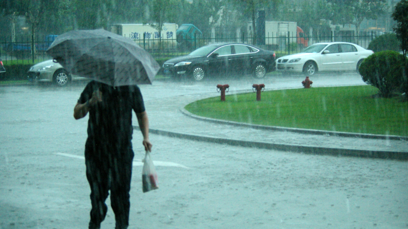 Imagen de archivo de una tormenta de lluvia. Foto: Wikimedia