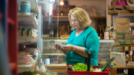 «No puedo darme el lujo de comer sano»