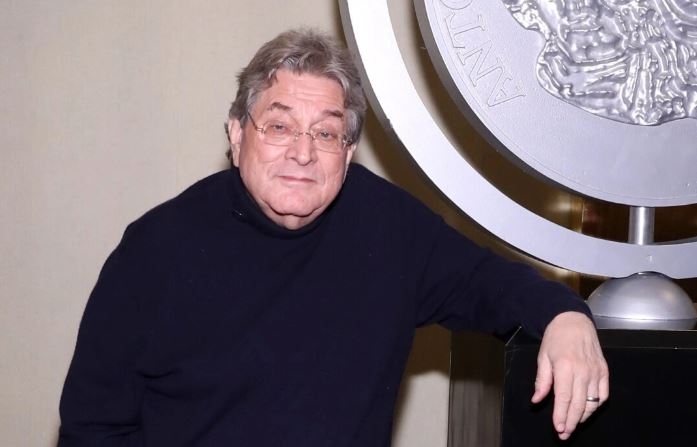 Garth Drabinsky asiste al 75º Evento de Prensa Anual de los Premios Tony Meet the Nominees en Nueva York el 12 de mayo de 2022. (Jemal Countess/Getty Images for Tony Awards Productions)