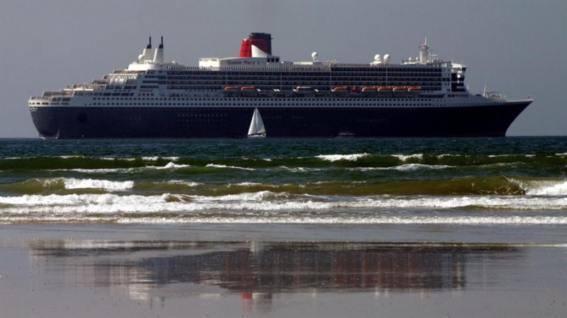 El segundo barco crucero más grande del mundo, Utopía of the Seas, atracó este sábado en el Puerto Las Américas en Ponce (sur) antes de iniciar su estreno mundial en la industria de estas enormes embarcaciones. EFE/Alejandro Zepeda/Archivo 