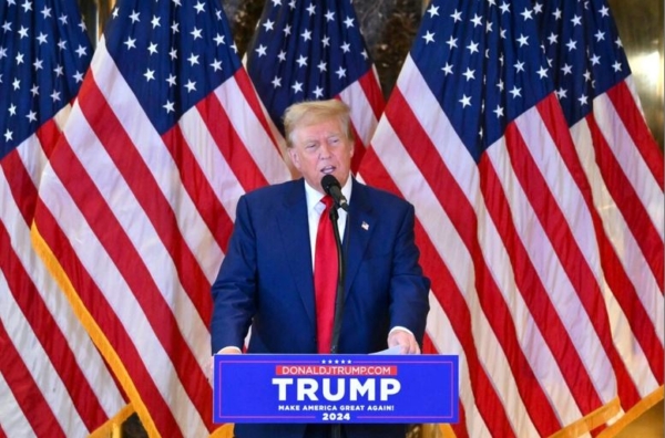 El expresidente y candidato presidencial republicano Donald Trump habla durante una rueda de prensa en la Torre Trump de Nueva York el 31 de mayo de 2024. (Angela Weiss/AFP vía Getty Images)