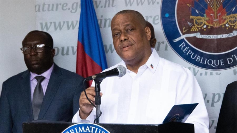 Fotografía de archivo del 20 de junio de 2024 del primer ministro de Haití, Garry Conille, durante una rueda de prensa en Puerto Príncipe (Haití). EFE/Johnson Sabin