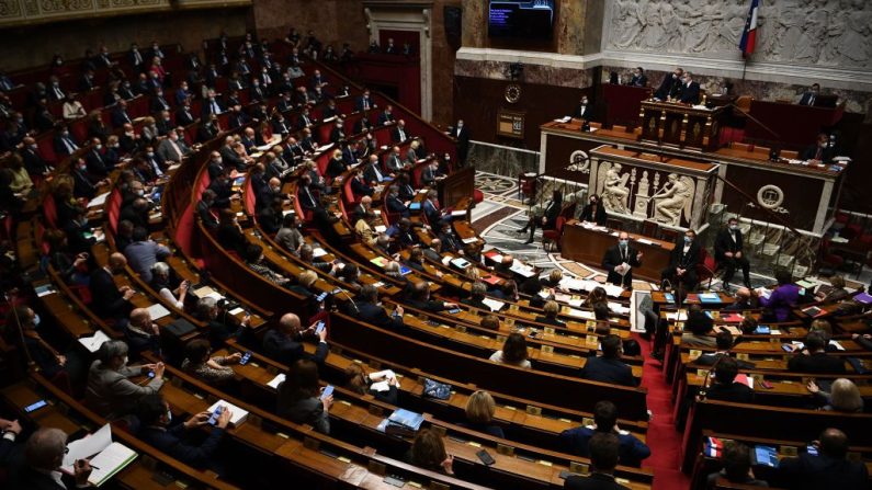 El hemiciclo de la Asamblea Nacional (CHRISTOPHE ARCHAMBAULT/AFP via Getty Images)