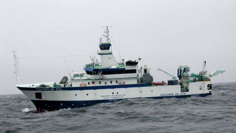 El ministro Luis Planas convoca el reparto de más días de pesca adicionales para la flota de arrastre del Mediterráneo. (Foto: Ministerio de Agricultura, Pesca y Alimentación)