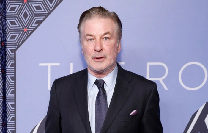 Alec Baldwin asiste a The Roundabout Gala 2023 en The Ziegfeld Ballroom en Nueva York el 6 de marzo de 2023. (John Lamparski/Getty Images)