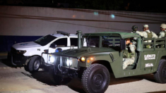 Atacan con explosivos un cuartel de la Policía en Acapulco, sur de México