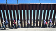 Grupo criminal con sede en México recibe sanción del Tesoro por introducir “miles” de migrantes a EEUU