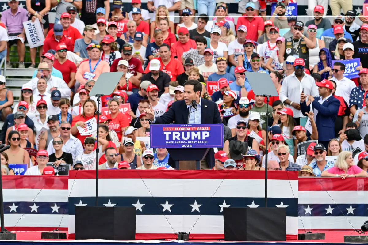 El senador Marco Rubio (R-FL) habla en un mitin de campaña del ex presidente Donald Trump en el Trump National Doral Golf Club en Doral, Florida, el 09 de julio de 2024. (GIORGIO VIERA/AFP vía Getty Images)