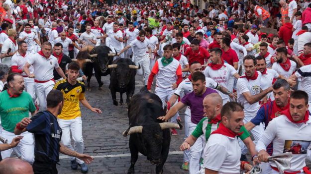 Pamplona vive su cuarto encierro de los Sanfermines, el más fugaz de este año