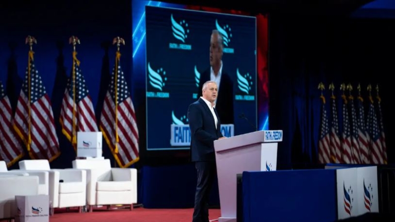 El presidente del Comité Nacional Republicano, Michael Whatley, habla en la Conferencia Camino a la Mayoría 2024 en Washington el 22 de junio de 2024. (Madalina Vasiliu/The Epoch Times)