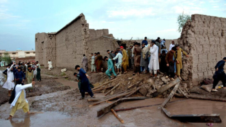 Mueren 35 personas durante tormenta con fuertes lluvias al este de Afganistán
