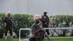 Llega a Haití segundo grupo de 200 policías de Kenia para liderar misión de la ONU