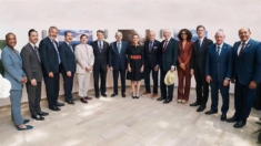 Sheinbaum se reúne con congresistas de EE.UU. un día después de la cita con López Obrador