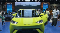 Gobierno Federal impondrá restricciones a los vehículos con software chino