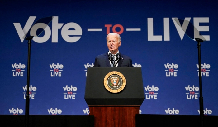 El presidente Joe Biden habla sobre economía durante la cumbre Vote To Live Prosperity en el College of Southern Nevada en Las Vegas, Nevada, el 16 de julio de 2024. (Kent Nishimura/AFP vía Getty Images)
