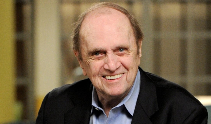 Bob Newhart aparece en el set de "The Big Bang Theory" para conversar con miembros de la Academia de Artes y Ciencias de la Televisión en los estudios Warner Bros. en Burbank, California, el 15 de agosto de 2013. (Kevin Winter/Getty Images)