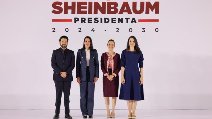 La presidenta electa Claudia Sheinbaum presenta a la cuarta ronda de su gabinete durante una rueda de prensa en la Ciudad de México. (Cortesía: Comunicación de Claudia Sheinbaum) 