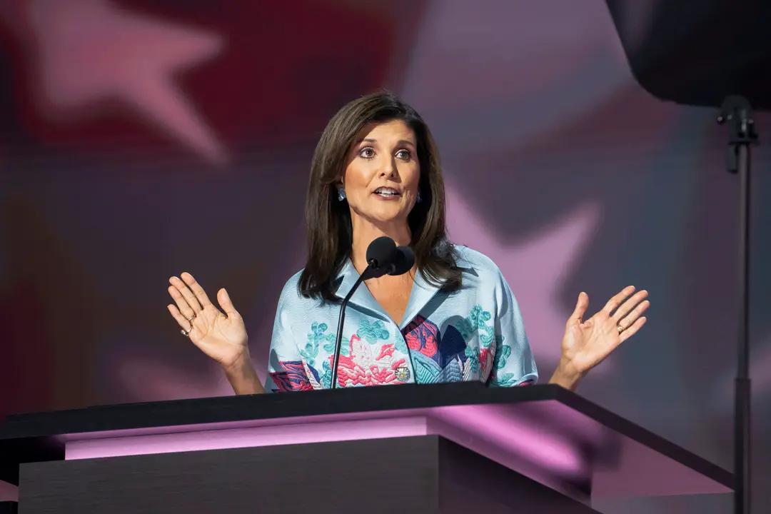 La ex gobernadora de Carolina del Sur, Nikki Haley, habla durante la Convención Nacional Republicana (RNC) en Milwaukee, Wisconsin, el 16 de julio de 2024. (Madalina Vasiliu/The Epoch Times)