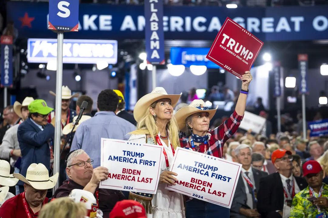 Delegados de Texas asisten a la Convención Nacional Republicana (RNC) en Milwaukee, Wisconsin, el 16 de julio de 2024.(Madalina Vasiliu/The Epoch Times)