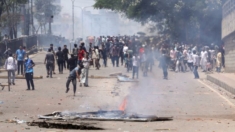 Toque de queda en Bangladesh mientras aumentan protestas