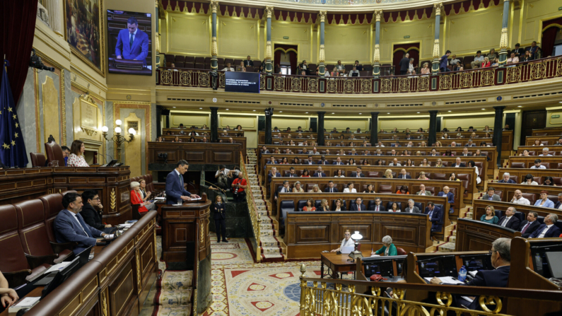 Intervención del presidente del Gobierno español, Pedro Sánchez, en el Congreso de los Diputados en Madrid, el 17 de julio de 2024. (Foto de OSCAR DEL POZO/AFP via Getty Images)