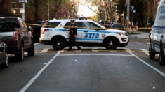 Policía de Nueva York detiene a un hombre tras encontrar a 4 personas muertas en Brooklyn