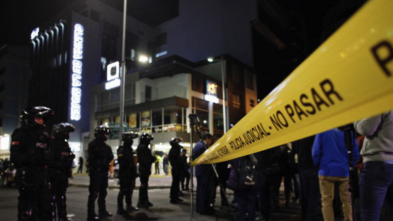 Imagen de archivo de policial de Ecuador en labores de resguardo. (Galo Paguay/AFP vía Getty Images)