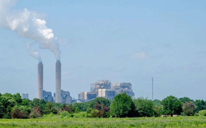 Vista de la central eléctrica de carbón Oak Grove en el condado de Robertson, Texas, el 29 de abril de 2024. (Brandon Bell/Getty Images)