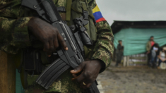 Un niño muerto y 6 heridos en un ataque atribuido a disidencias de las FARC en Colombia