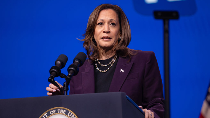 La vicepresidenta Kamala Harris habla en la 88ª Convención Nacional de la Federación Americana de Profesores el 25 de julio de 2024 en Houston, Texas. (Montinique Monroe/Getty Images)