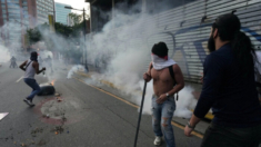 Protestas en Venezuela ponen de relieve años de pobreza creciente y políticas económicas fracasadas