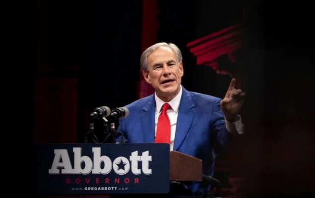 El gobernador de Texas Greg Abbott habla durante la Asociación Nacional del Rifle (NRA) en el Centro de Convenciones Kay Bailey Hutchison en Dallas, Texas, el 18 de mayo de 2024. (Madalina Vasiliu/The Epoch Times)