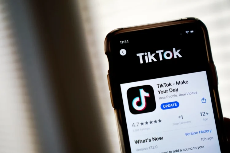 Fiscal general de Texas demanda a TikTok por presunta violación de ley de consentimiento paterno